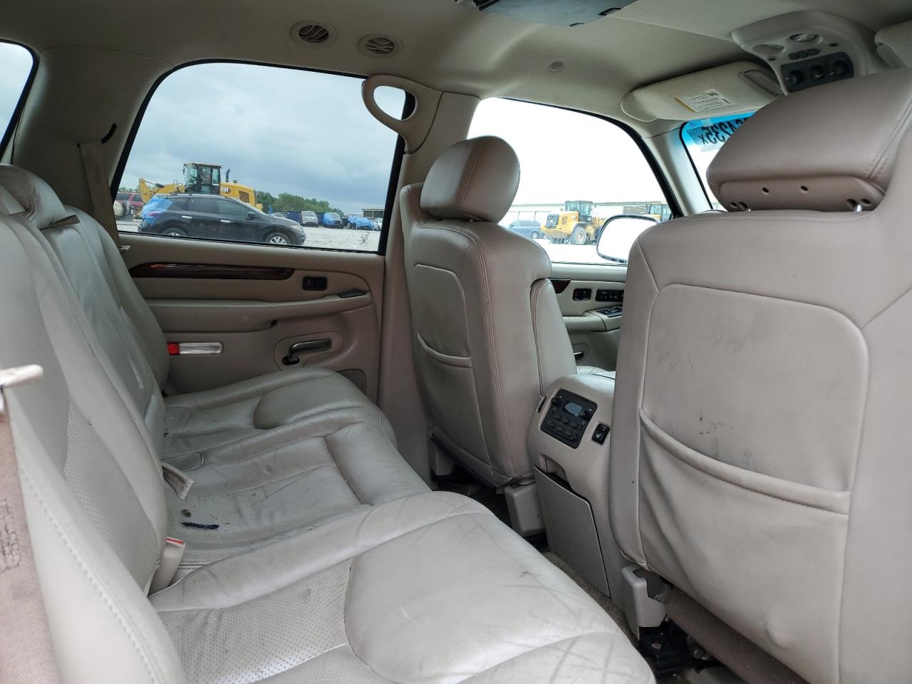 2003 Cadillac Escalade Luxury VIN: 1GYEK63N73R207201 Lot: 60664235