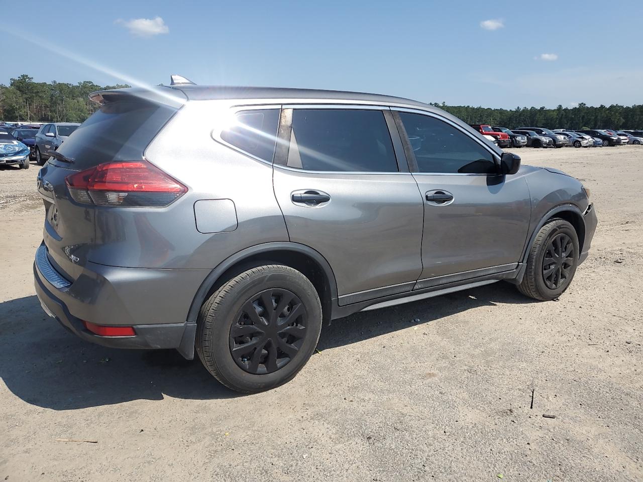 NISSAN ROGUE 2018 VIN 5N1AT2MV7JC744803 фото 3