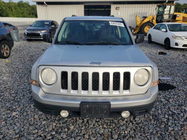 Паркетники JEEP PATRIOT 2014 Серебристый