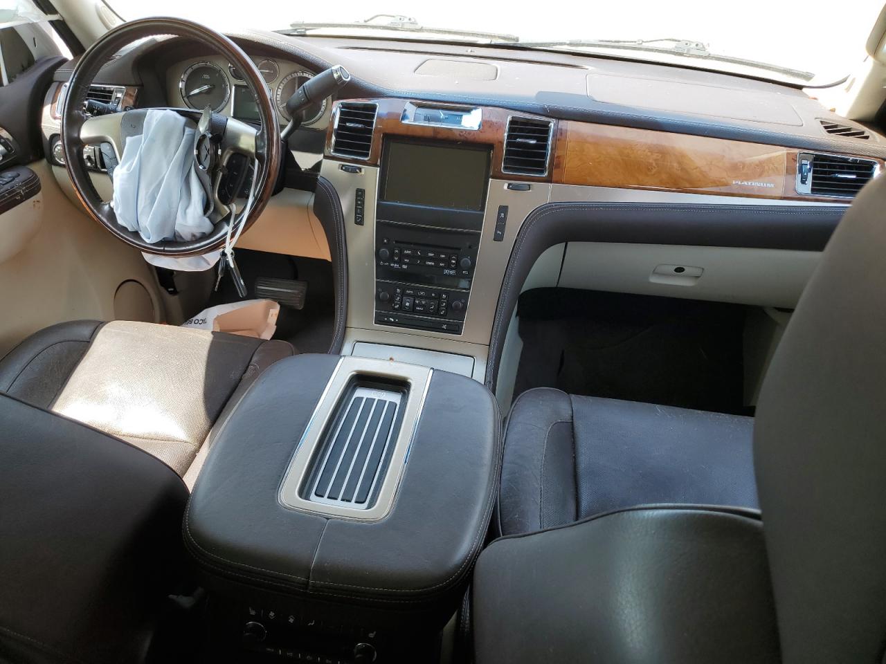 2011 Cadillac Escalade Platinum VIN: 1GYS4DEF7BR118685 Lot: 62768015