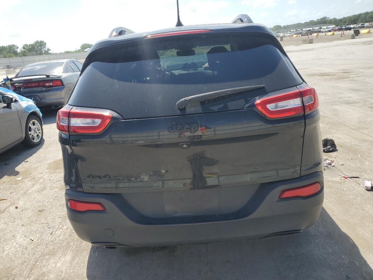 2016 Jeep Cherokee Latitude VIN: 1C4PJMCB6GW218628 Lot: 61835825