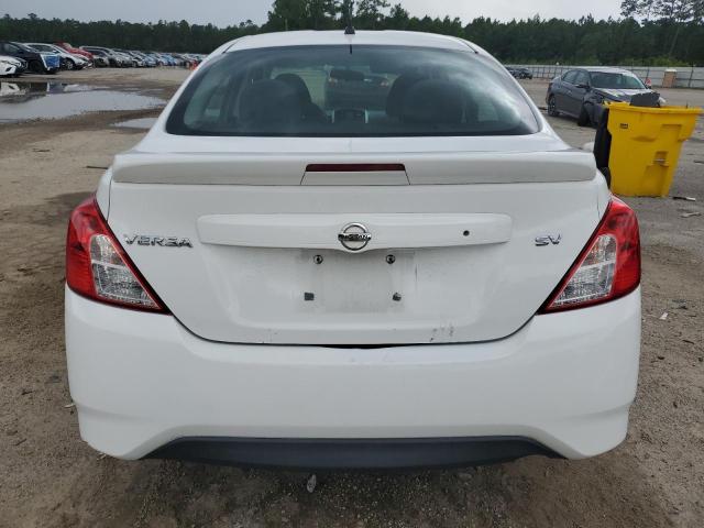  NISSAN VERSA 2017 Biały