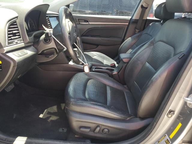  HYUNDAI ELANTRA 2017 Srebrny