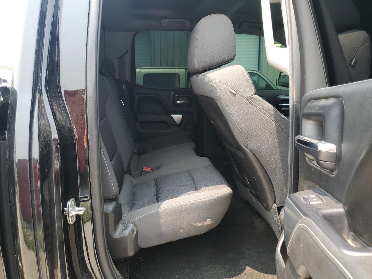 2015 Chevrolet Silverado K1500 Lt VIN: 1GCVKREC3FZ158103 Lot: 55772555