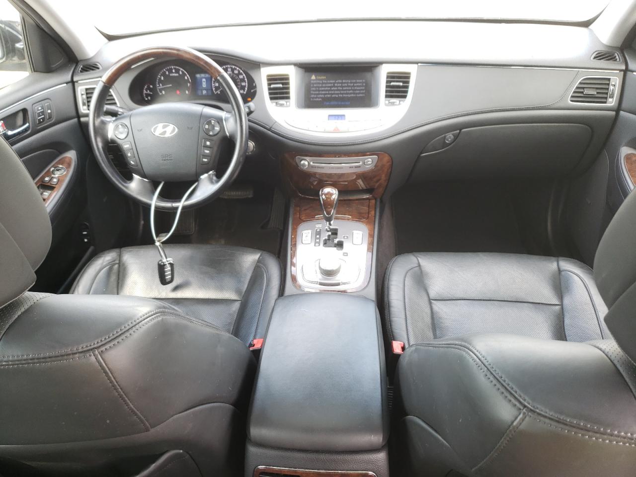 2011 Hyundai Genesis 4.6L VIN: KMHGC4DF2BU132518 Lot: 61123355