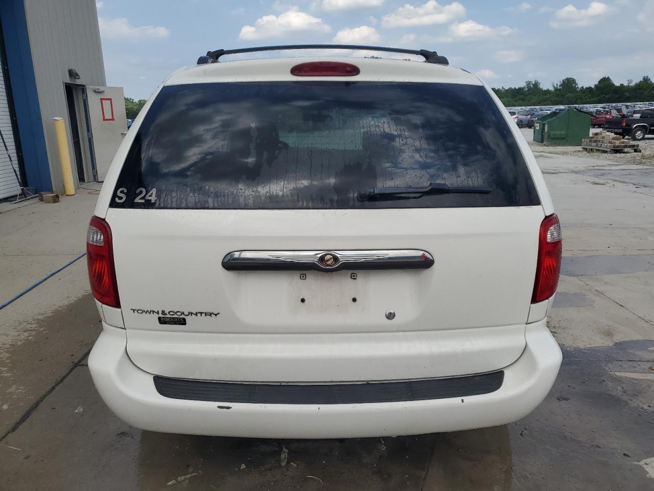2006 Chrysler Town & Country VIN: 1A4GP45R76B760670 Lot: 62841985