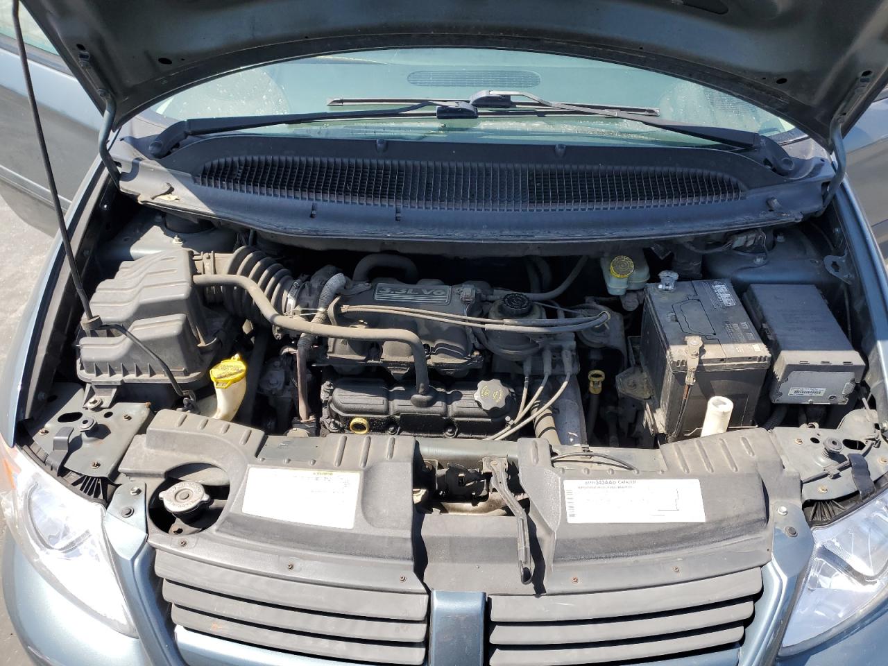 2005 Dodge Caravan Sxt VIN: 1D8GP45R75B358346 Lot: 61619545