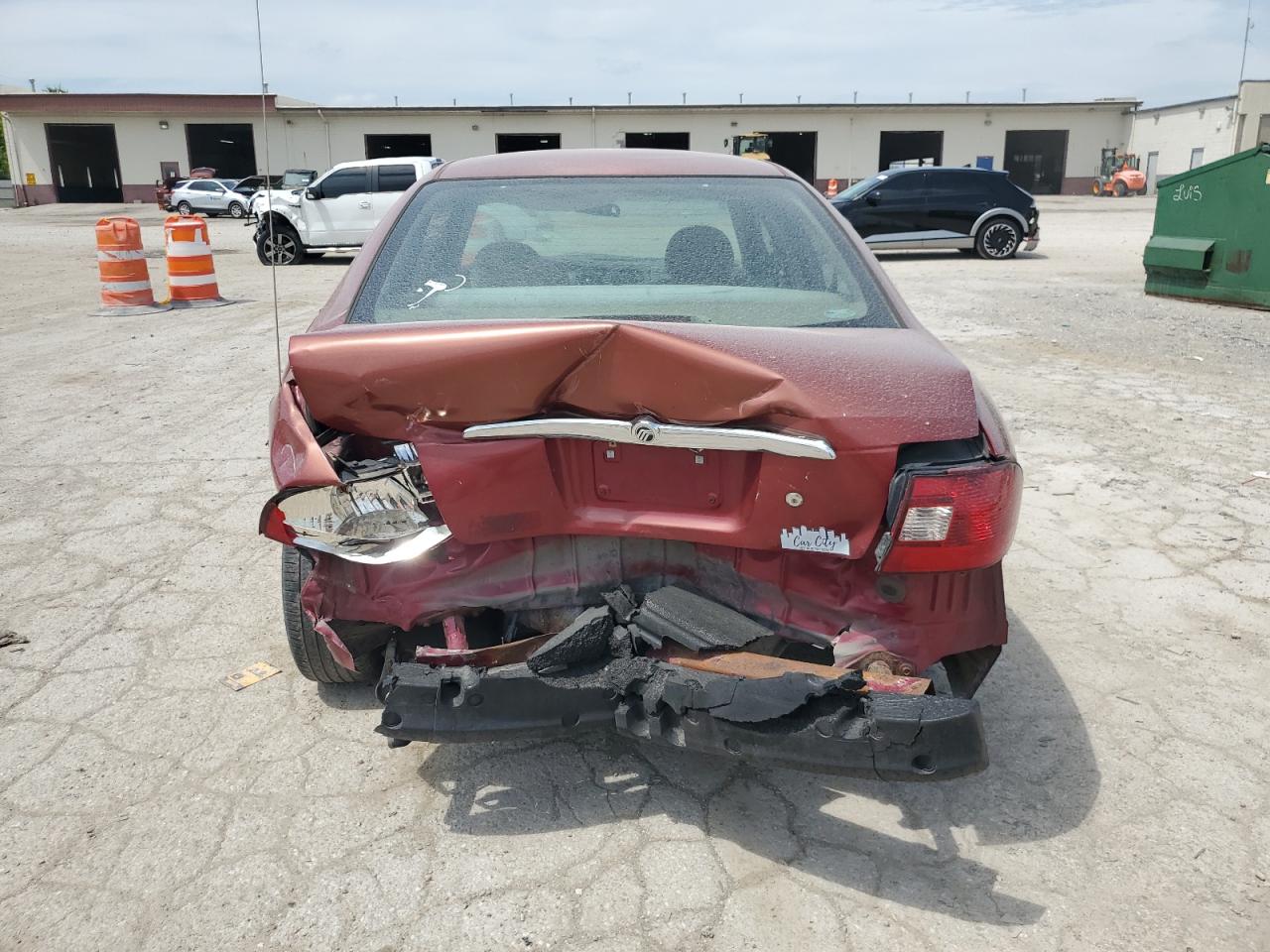 2002 Mercury Sable Gs VIN: 1MEFM50U92G640912 Lot: 61190695