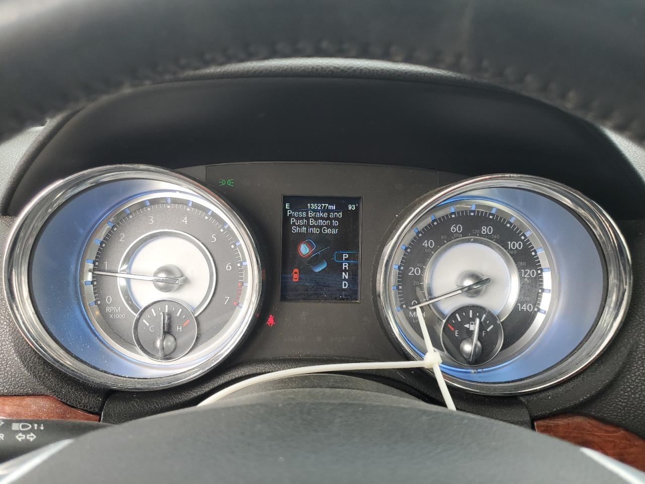 2013 Chrysler 300 VIN: 2C3CCAAG2DH592772 Lot: 60640645