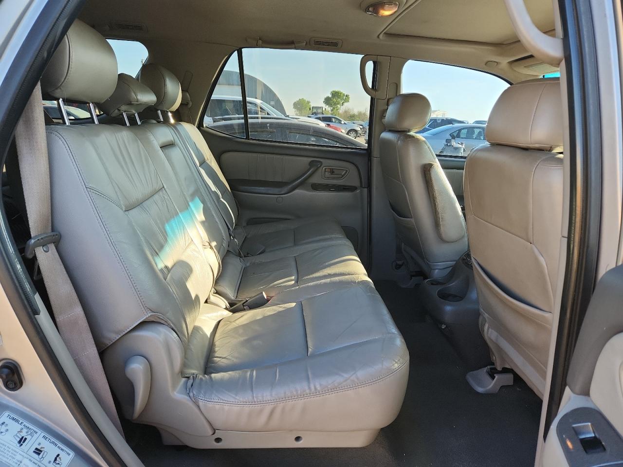 2001 Toyota Sequoia Limited VIN: 5TDBT48A51S038696 Lot: 62280495