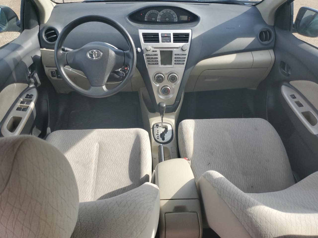 2008 Toyota Yaris VIN: JTDBT923584032779 Lot: 61233075