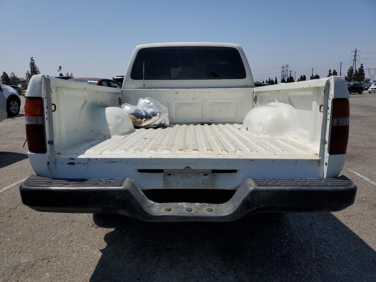 1992 Toyota Pickup 1/2 Ton Short Wheelbase Stb VIN: 4TARN81A4NZ004727 Lot: 62759985