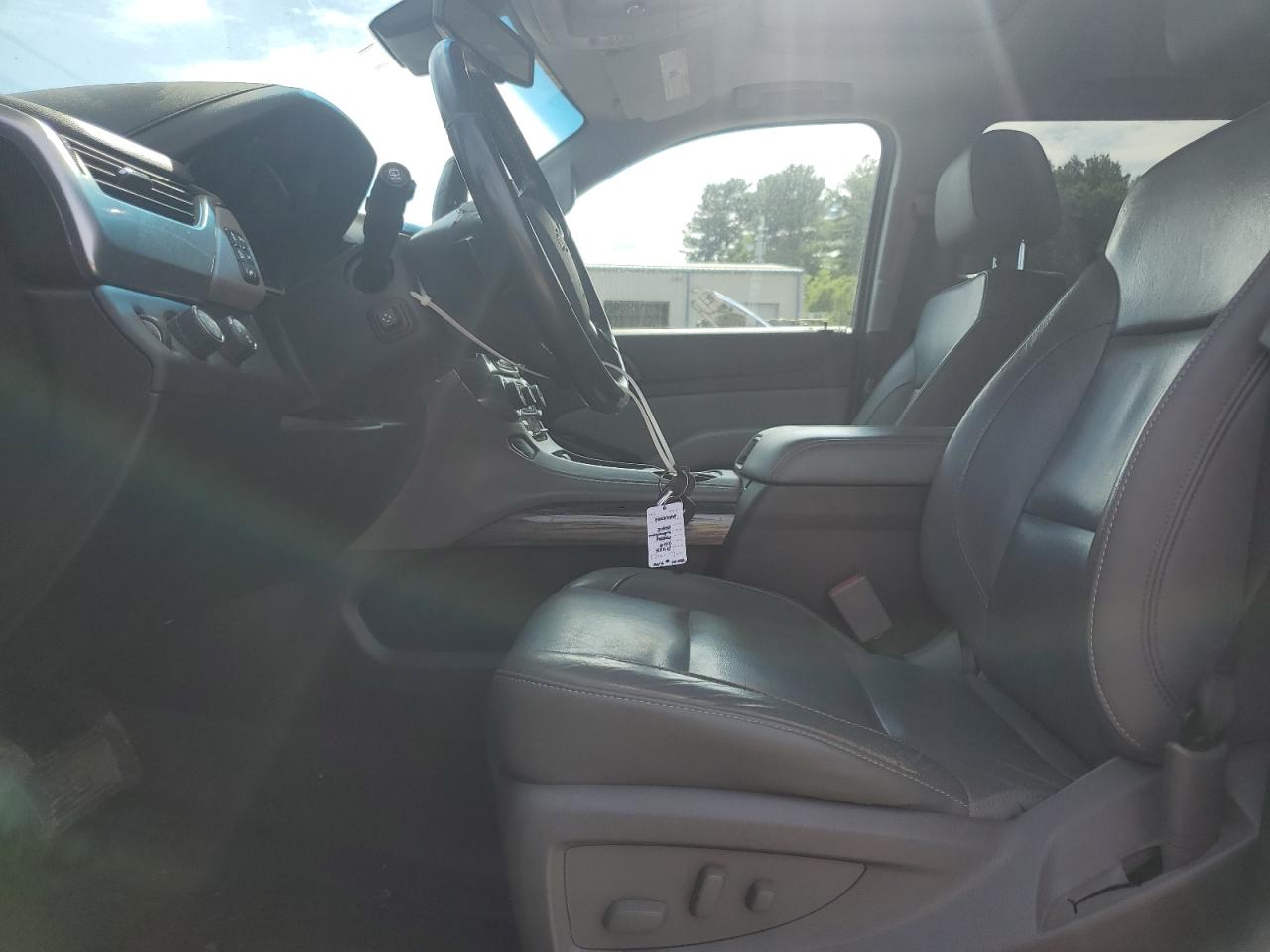 2019 Chevrolet Suburban K1500 Lt VIN: 1GNSKHKCXKR125781 Lot: 61845455