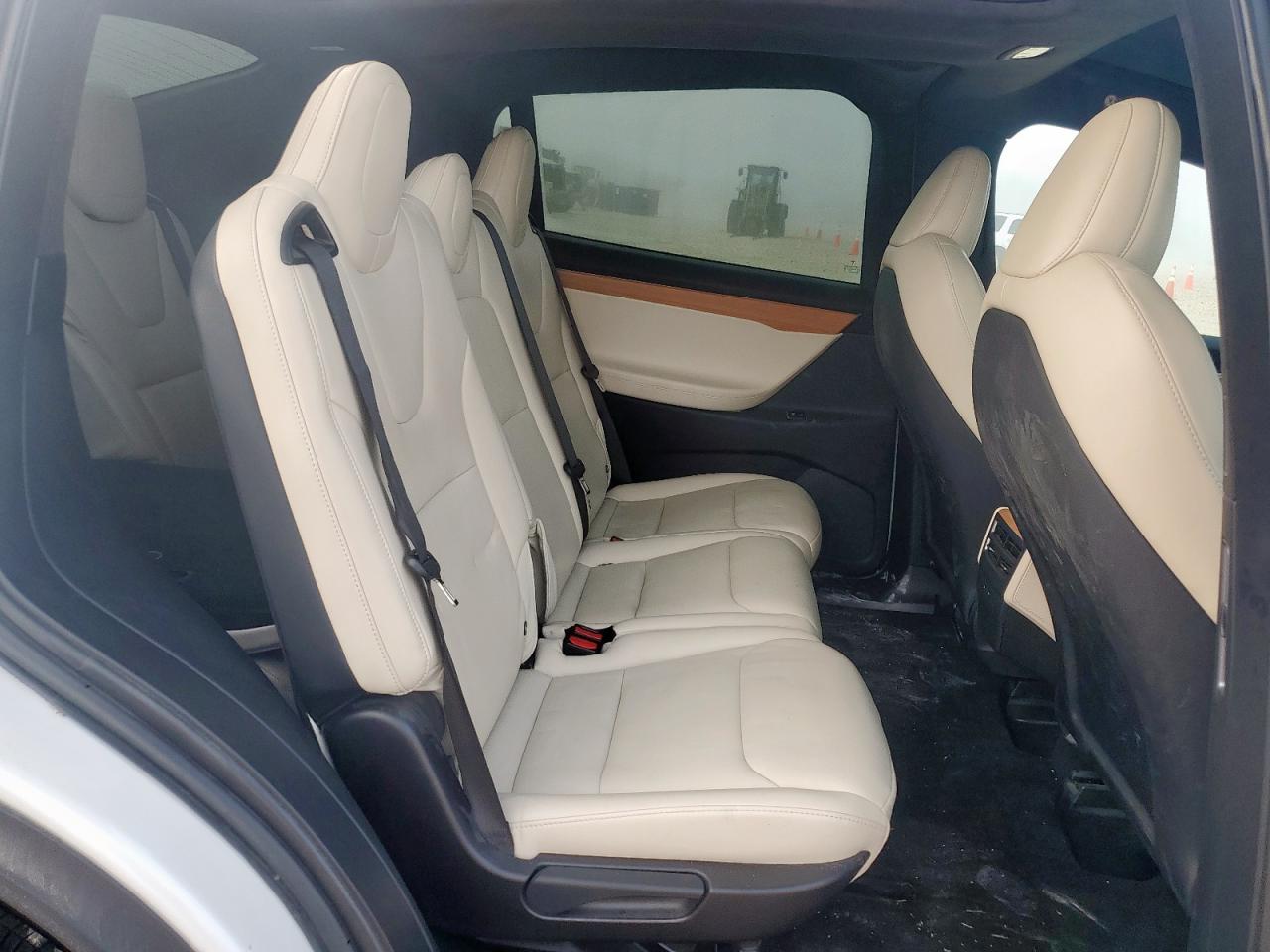 2021 Tesla Model X VIN: 5YJXCAE25MF323635 Lot: 60820145
