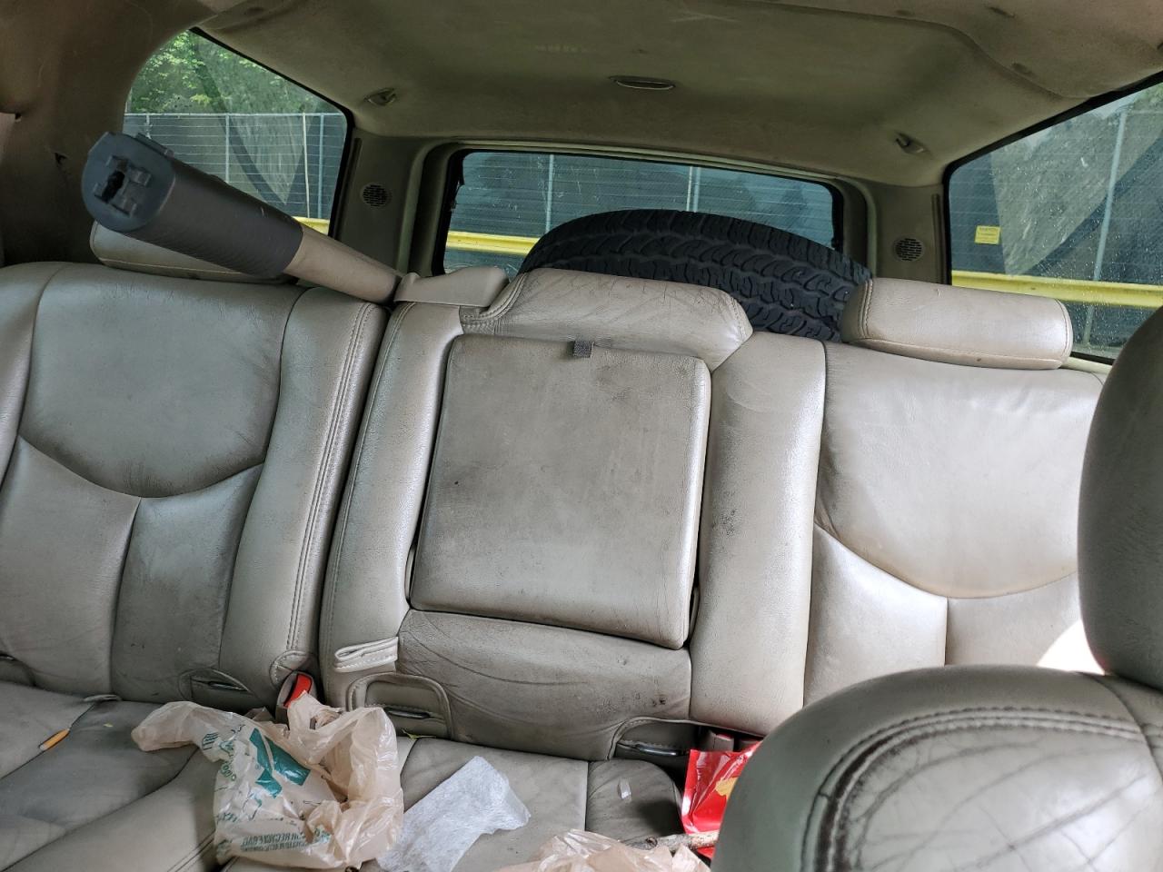 2004 Chevrolet Suburban K1500 VIN: 1GNFK16Z54J328473 Lot: 60135565