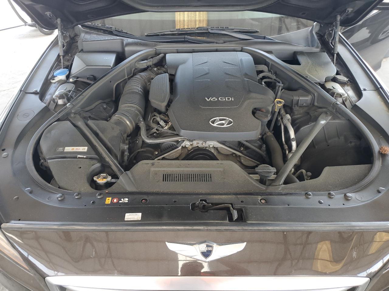 2015 Hyundai Genesis 3.8L VIN: KMHGN4JE9FU094104 Lot: 62133945