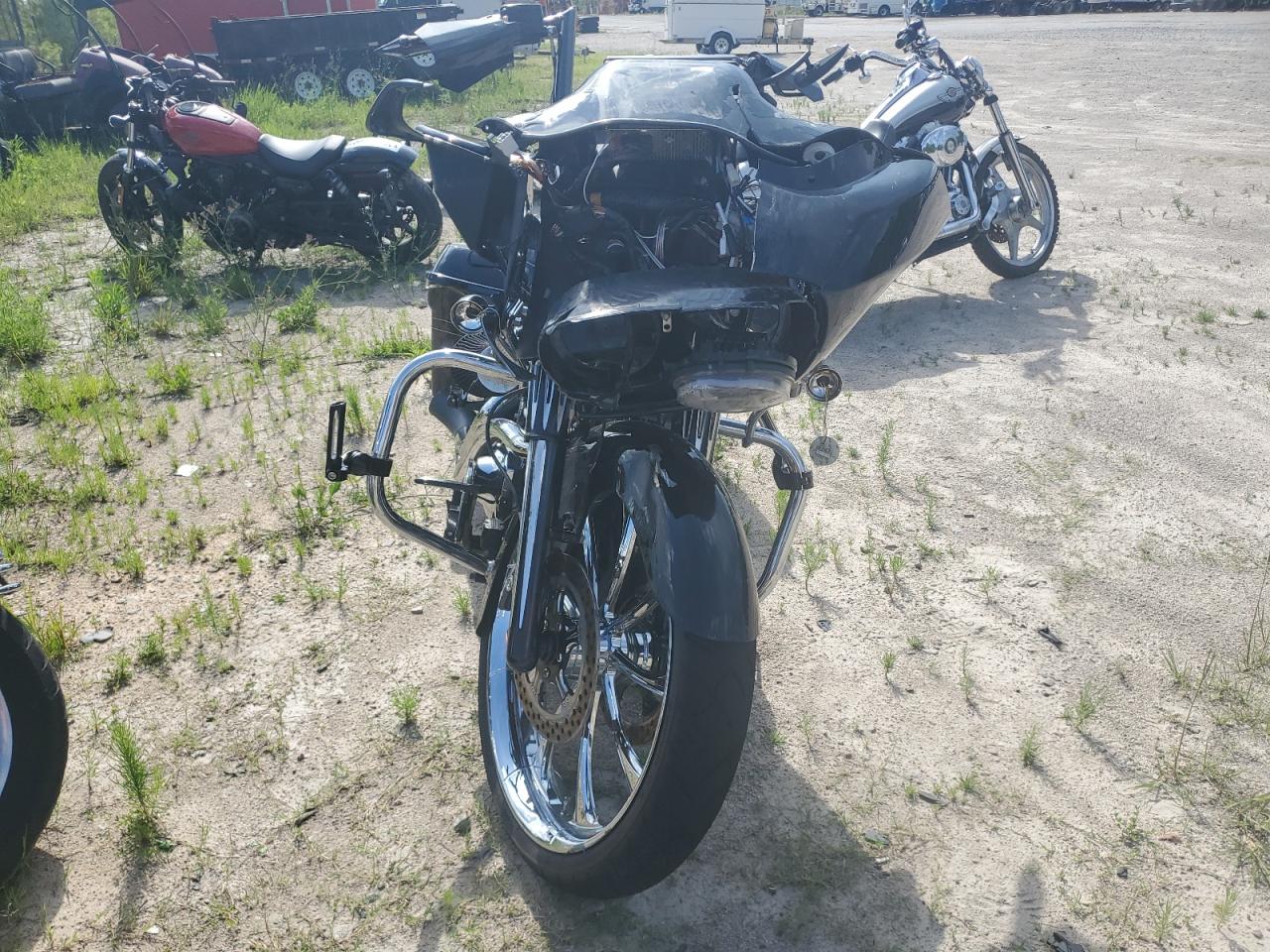 2013 Harley-Davidson Fltrx Road Glide Custom VIN: 1HD1KHM17DB695179 Lot: 60254075