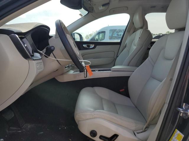  VOLVO XC60 2018 Blue