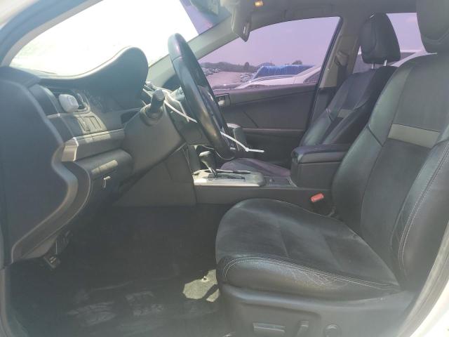 Sedans TOYOTA CAMRY 2012 White