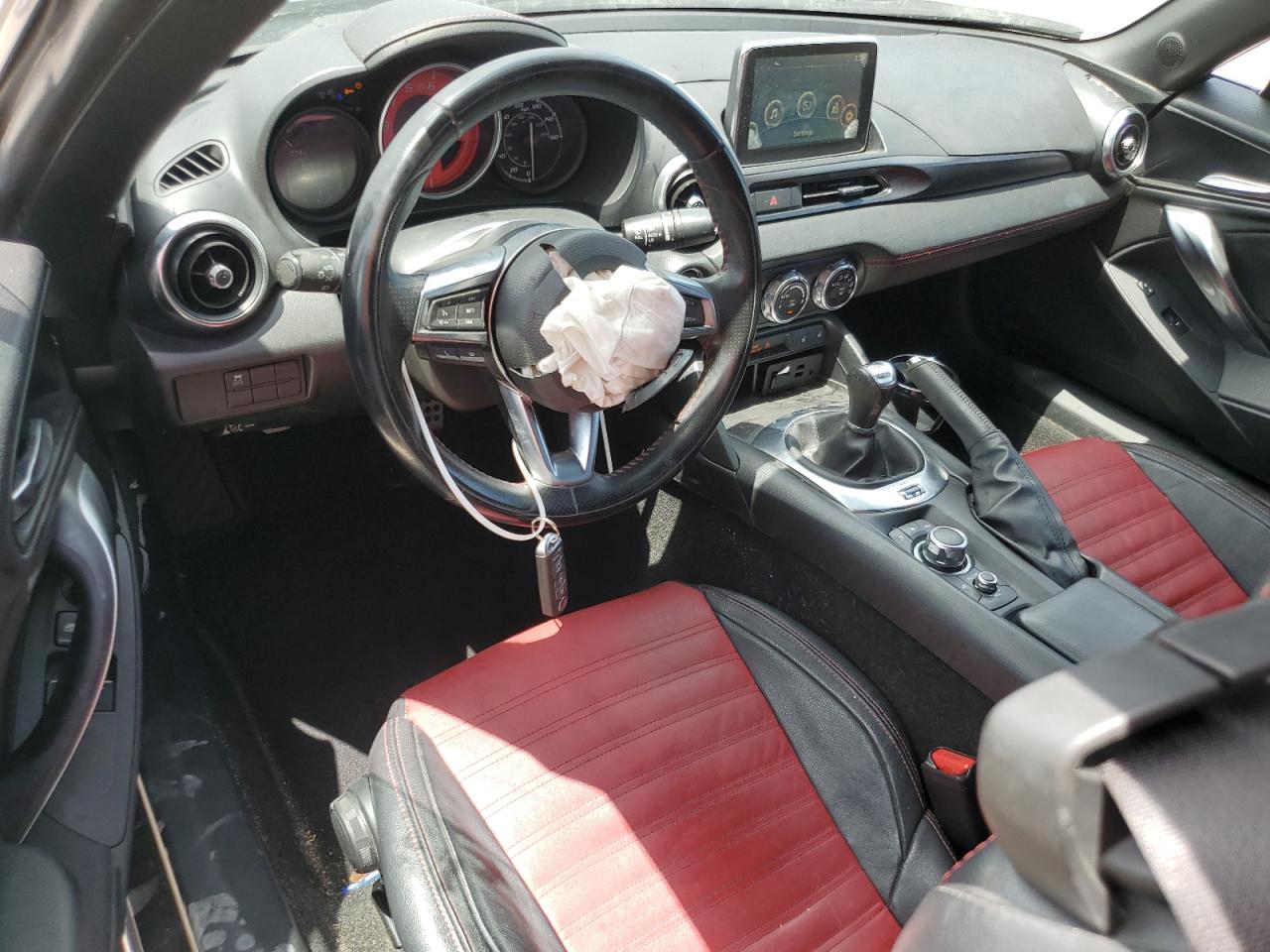 2018 Fiat 124 Spider Classica VIN: JC1NFAEKXJ0138261 Lot: 60109785