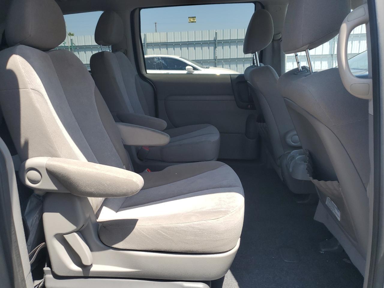 2014 Kia Sedona Lx VIN: KNDMG4C73E6542307 Lot: 60919075