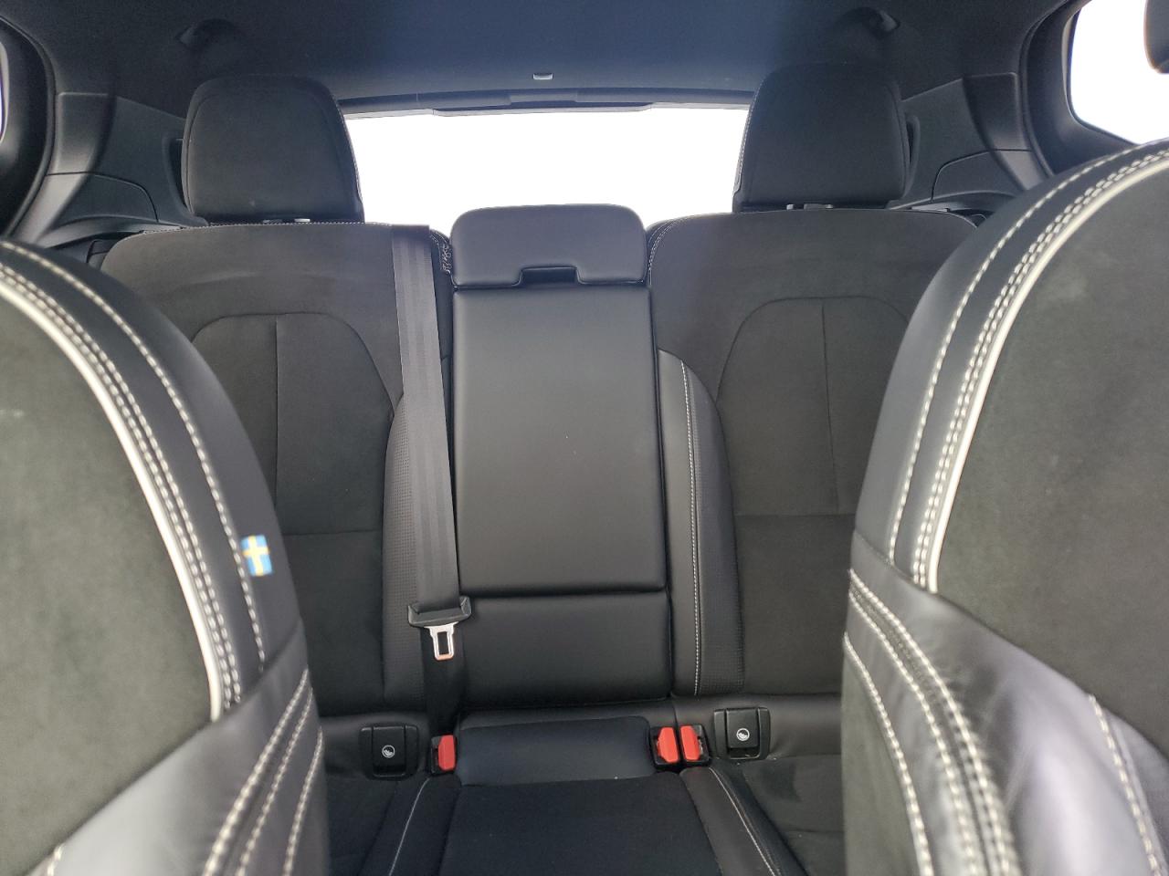 2020 Volvo Xc40 T5 R-Design VIN: YV4162UM8L2313007 Lot: 61200165