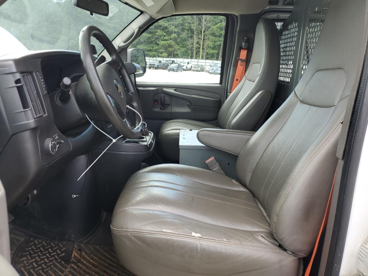 2015 Chevrolet Express G2500 VIN: 1GCWGFCFXF1230740 Lot: 60415655