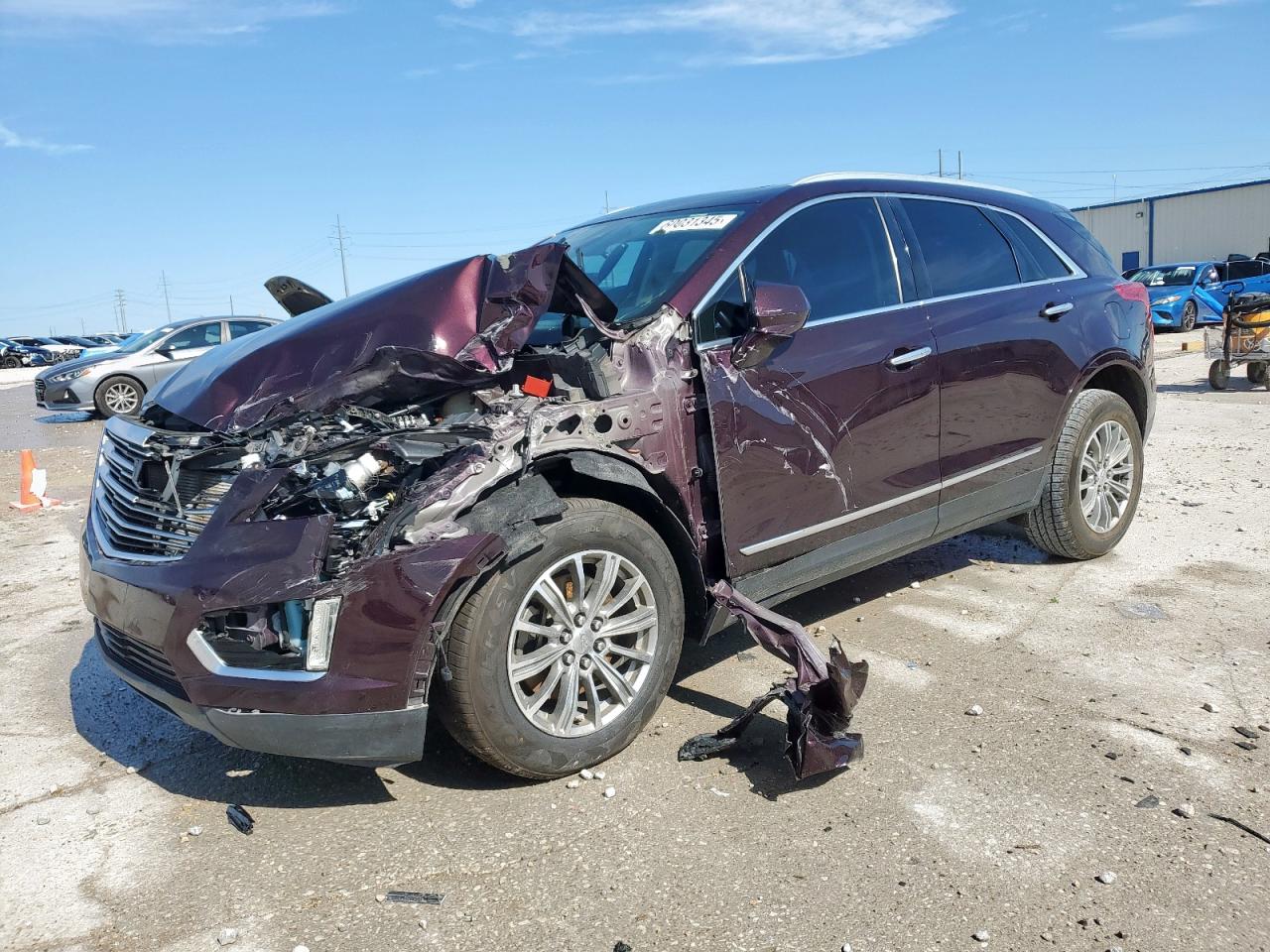 2017 Cadillac Xt5 Luxury for Sale in Haslet, TX - Front End
