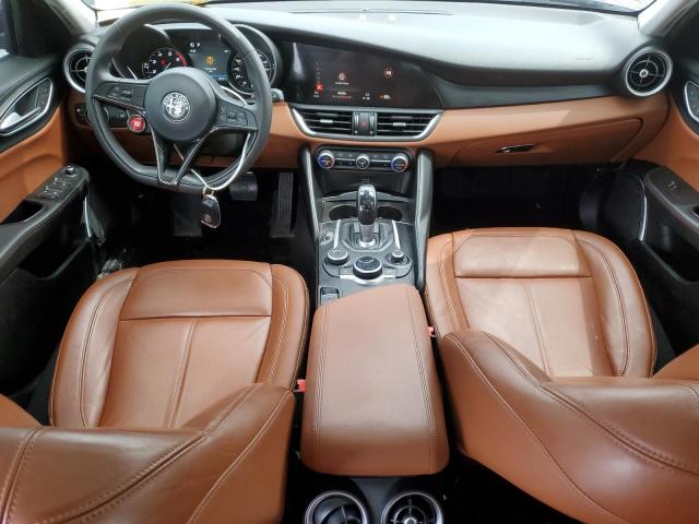  ALFA ROMEO GIULIA 2018 Granatowy