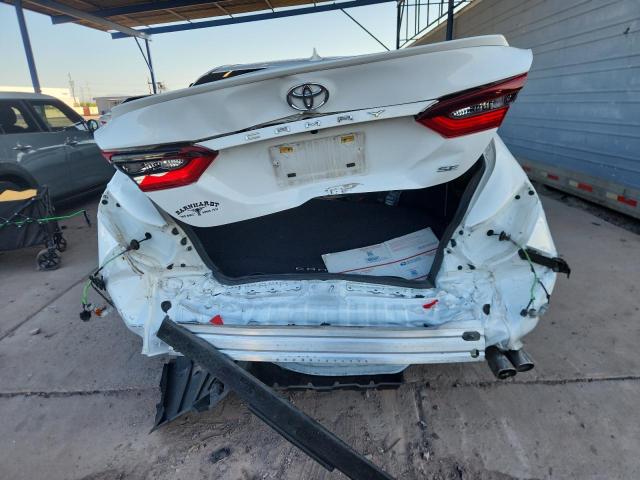  TOYOTA CAMRY 2022 Белый