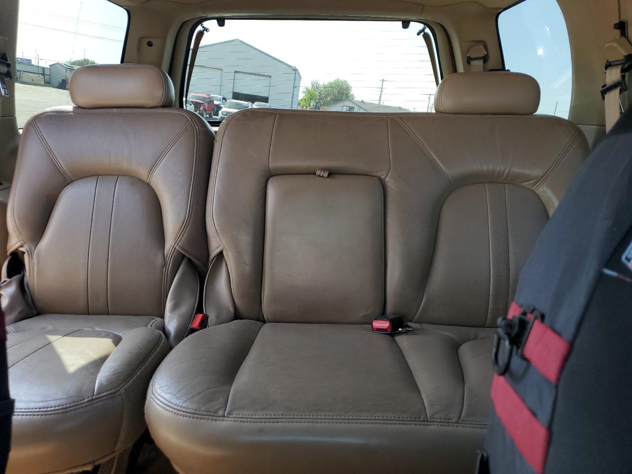 2000 Ford Expedition Eddie Bauer VIN: 1FMPU18L3YLB17388 Lot: 60262825