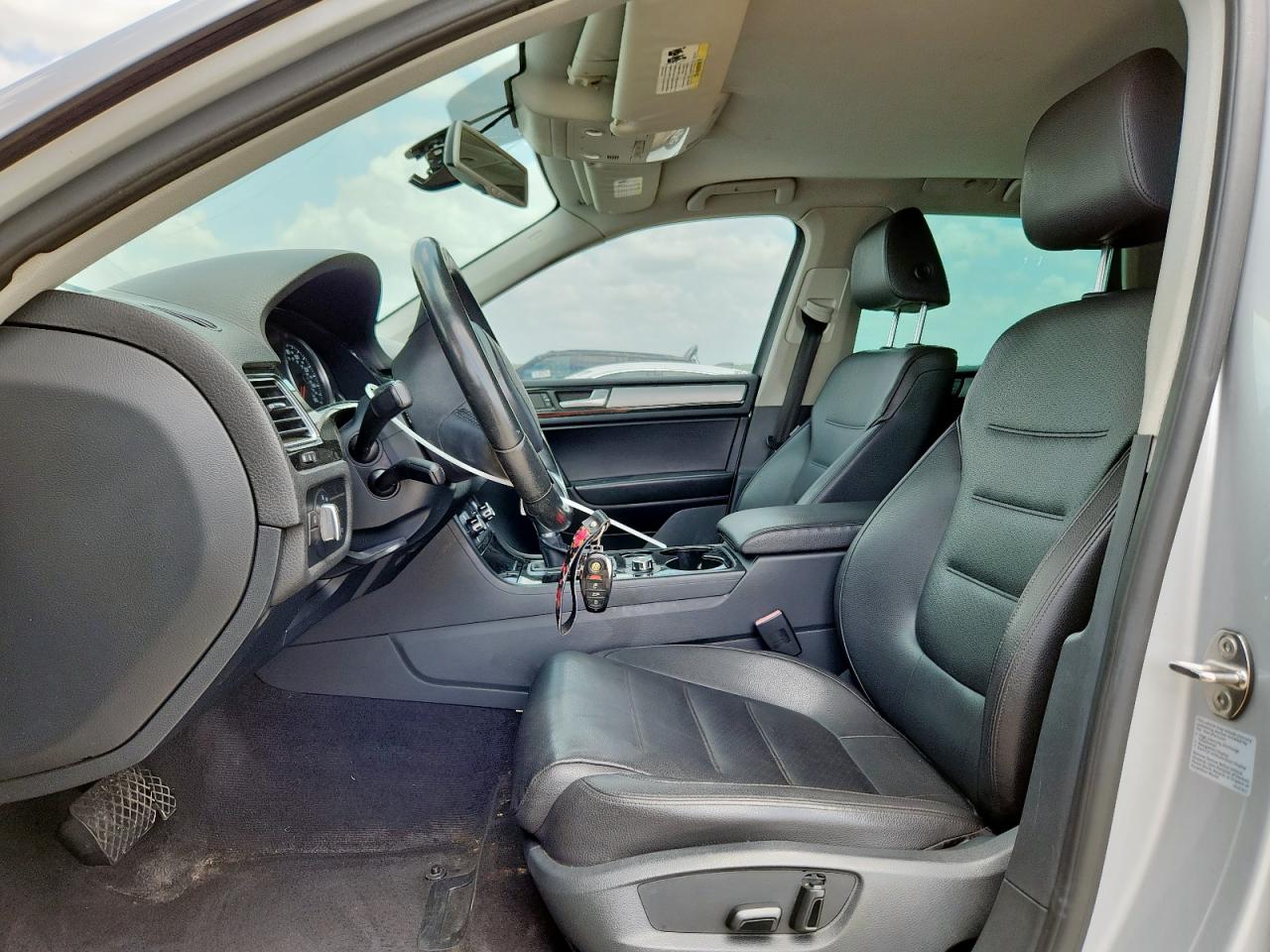 2013 Volkswagen Touareg V6 VIN: WVGEF9BP7DD008478 Lot: 61232775