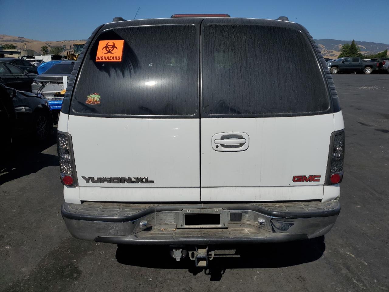 2000 GMC Yukon Xl K1500 VIN: 3GKFK16T8YG124735 Lot: 62940885