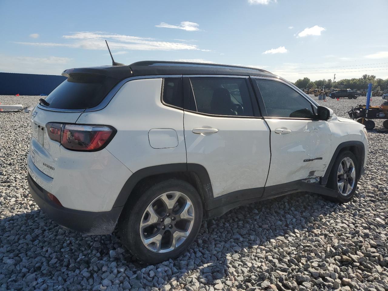 JEEP COMPASS 2020 VIN 3C4NJCCB2LT125588 фото 3