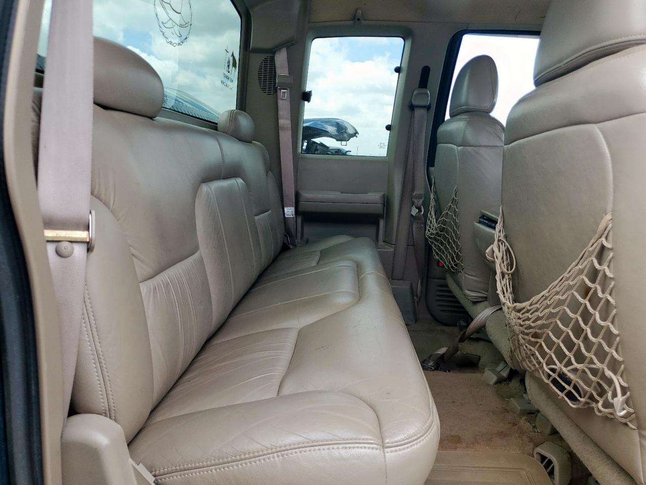 1997 GMC Sierra C1500 VIN: 2GTEC19R9V1544545 Lot: 61717075