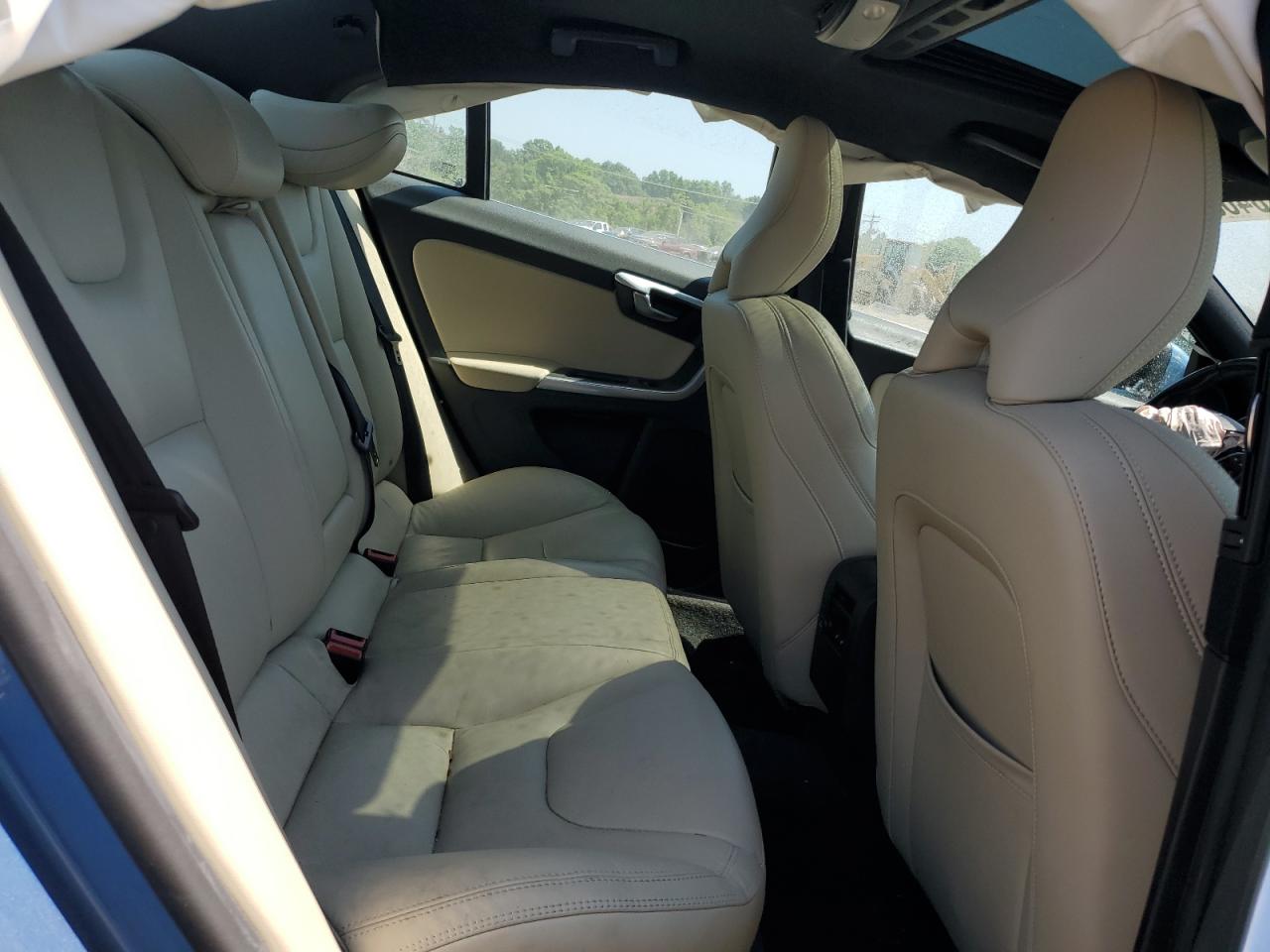 2015 Volvo S60 Platinum VIN: YV126MFMXF1345977 Lot: 62184635