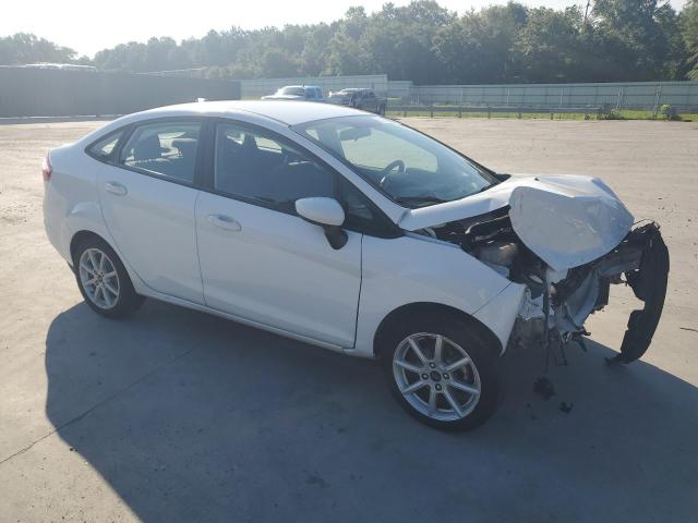  FORD FIESTA 2019 Белы