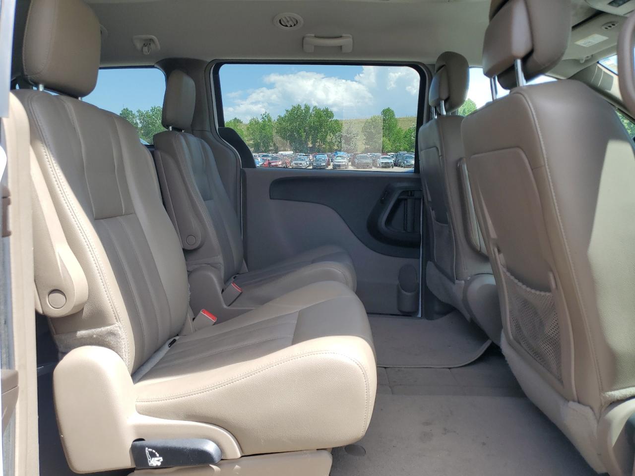 CHRYSLER MINIVAN 2016 VIN 2C4RC1BG6GR288489 фото 11
