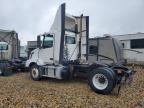 2016 Volvo Vnl Semi Truck na sprzedaż w Ebensburg, PA - Normal Wear