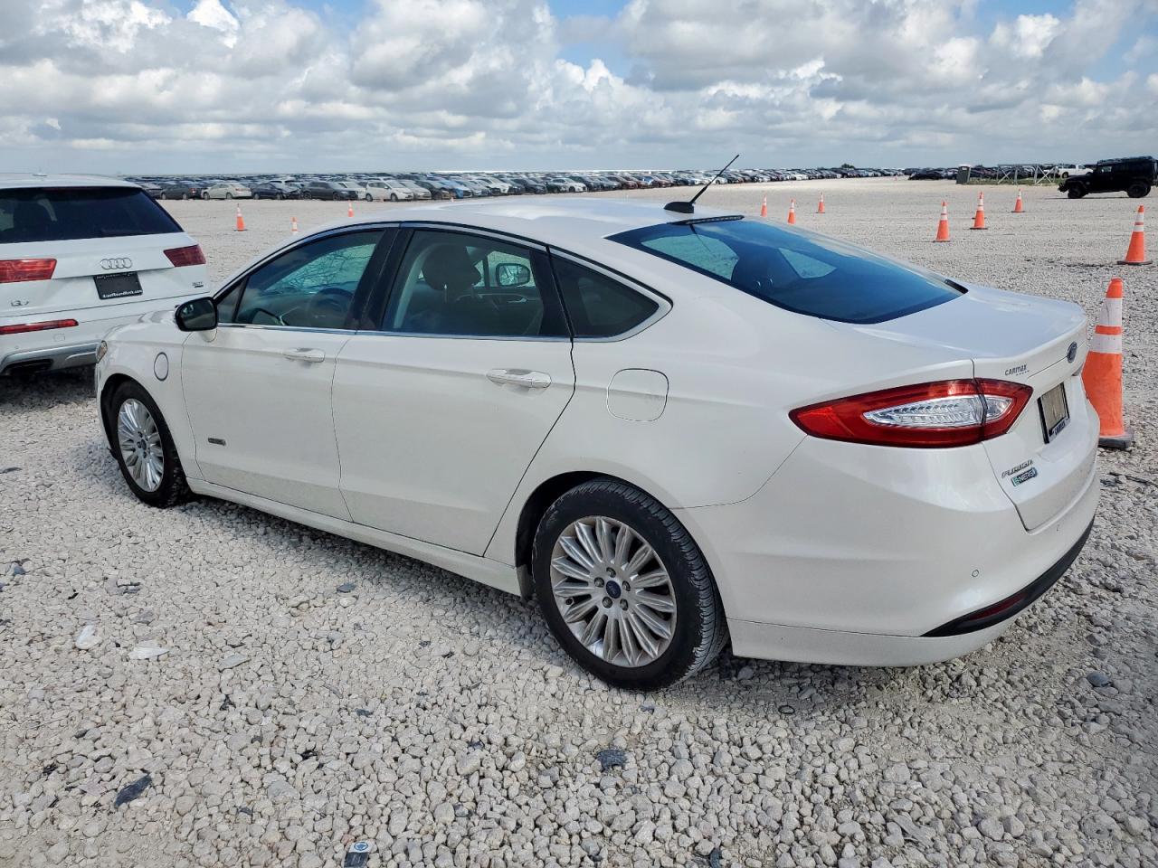 FORD FUSION 2016 VIN 3FA6P0PU0GR224075 фото 2