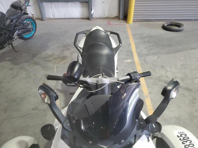 2010 CAN-AM SPYDER ROADSTER RS  