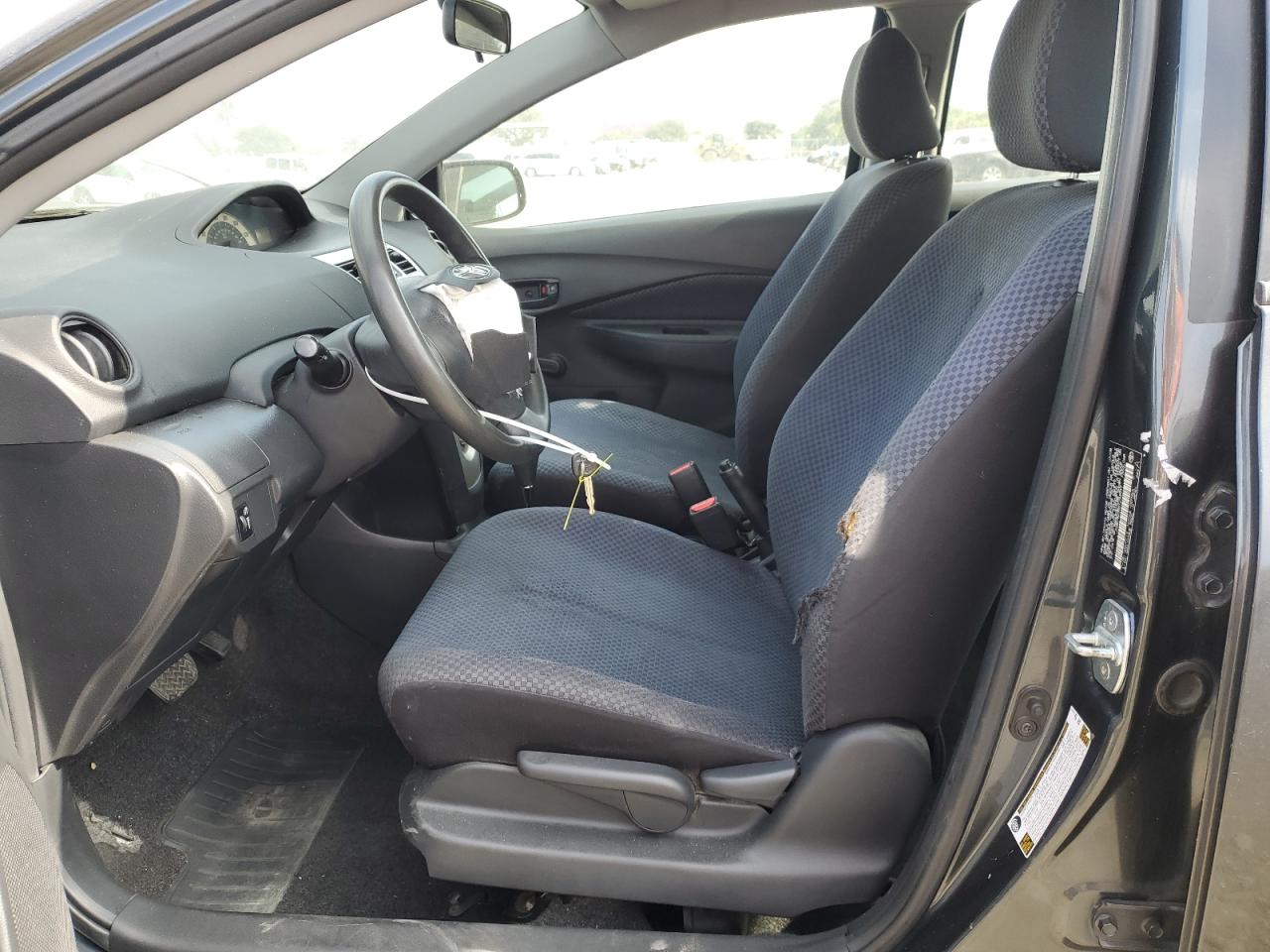 2008 Toyota Yaris VIN: JTDBT923981293947 Lot: 62022115