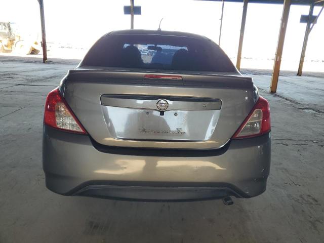  NISSAN VERSA 2016 Szary