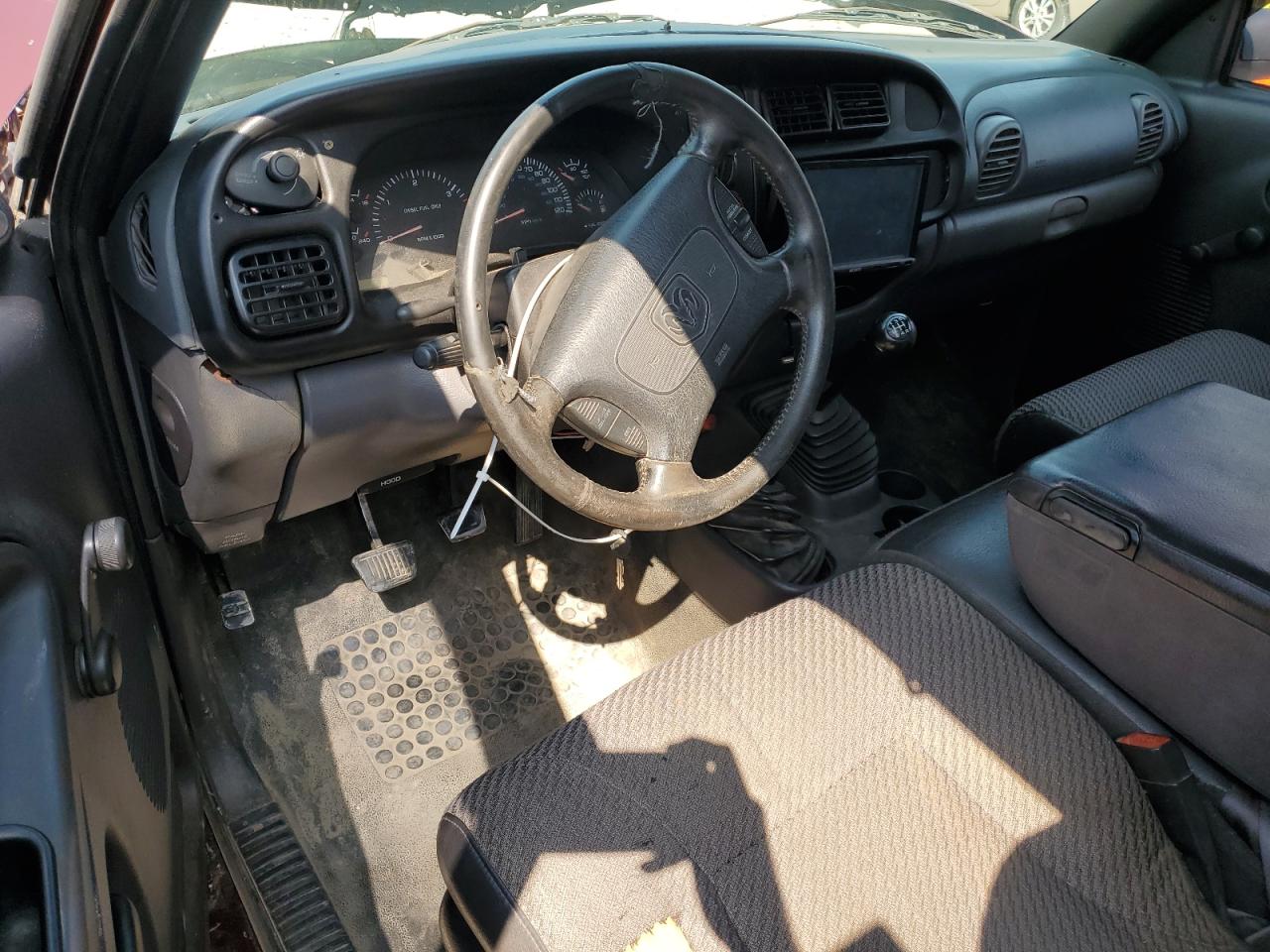 1998 Dodge Ram 3500 VIN: 1B7MF3367WJ214973 Lot: 59921755
