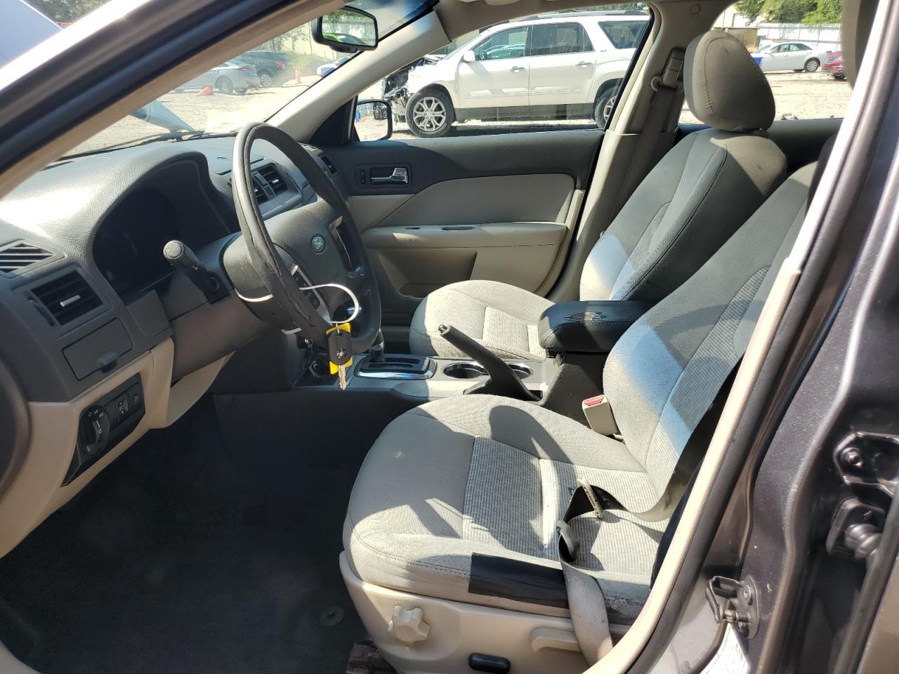 2010 Ford Fusion Se VIN: 3FAHP0HA7AR272466 Lot: 63073015