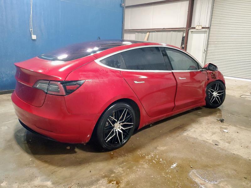  TESLA MODEL 3 2018 Czerwony