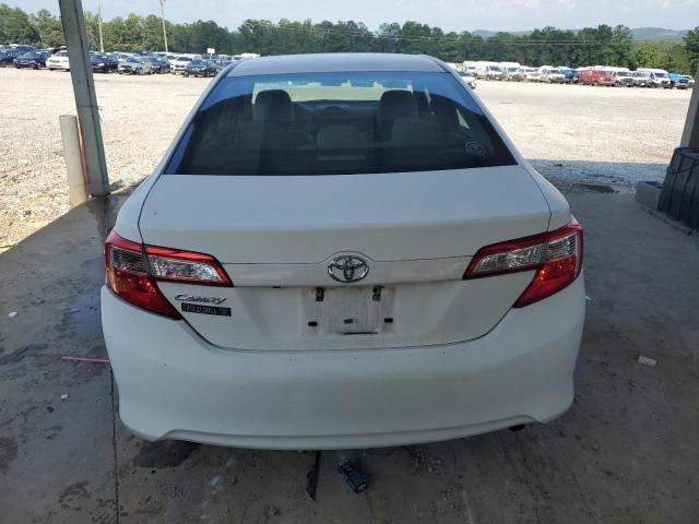  TOYOTA CAMRY 2014 Белый