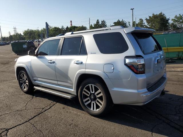  TOYOTA 4RUNNER 2017 Серебристый