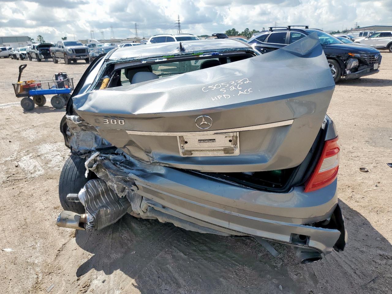 2011 Mercedes-Benz C 300 VIN: WDDGF5EB0BR185403 Lot: 62820585