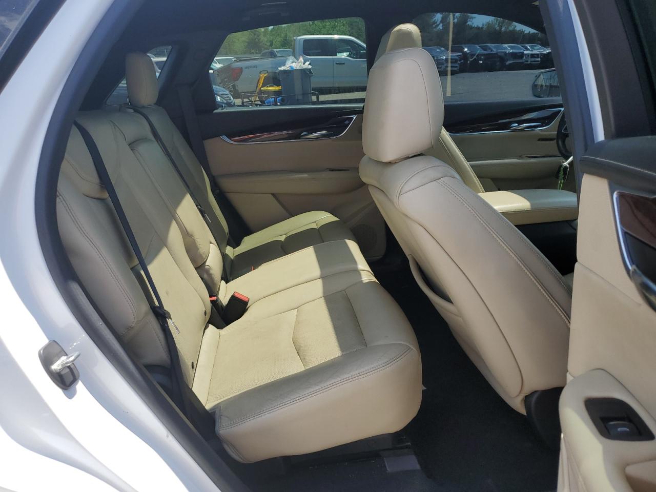 2017 Cadillac Xt5 Luxury VIN: 1GYKNDRS1HZ113866 Lot: 61805685